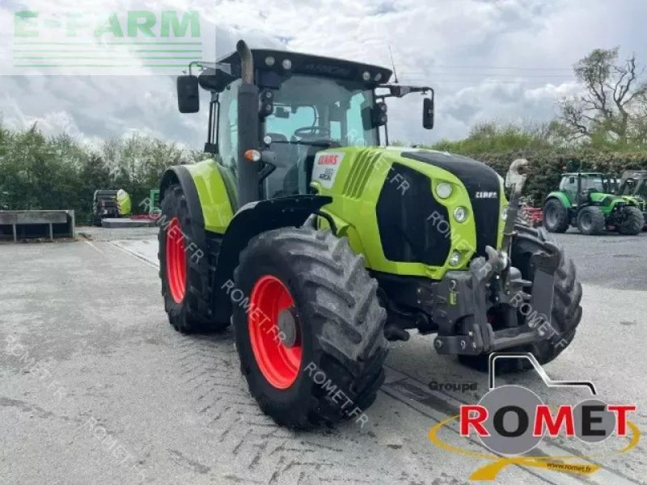 Tracteur agricole CLAAS arion 650