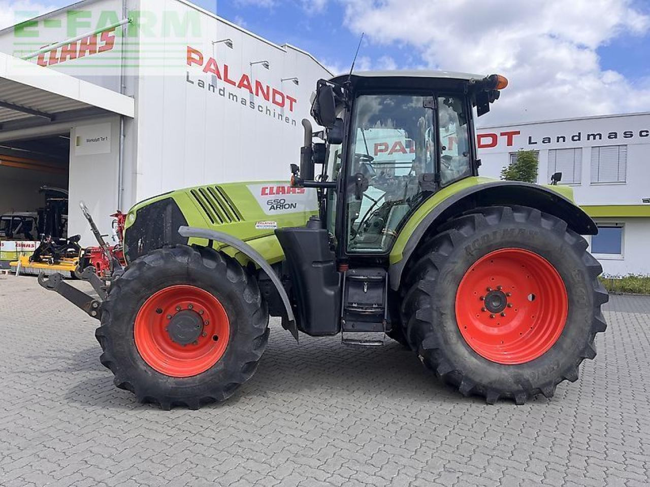 Tracteur agricole CLAAS arion 650