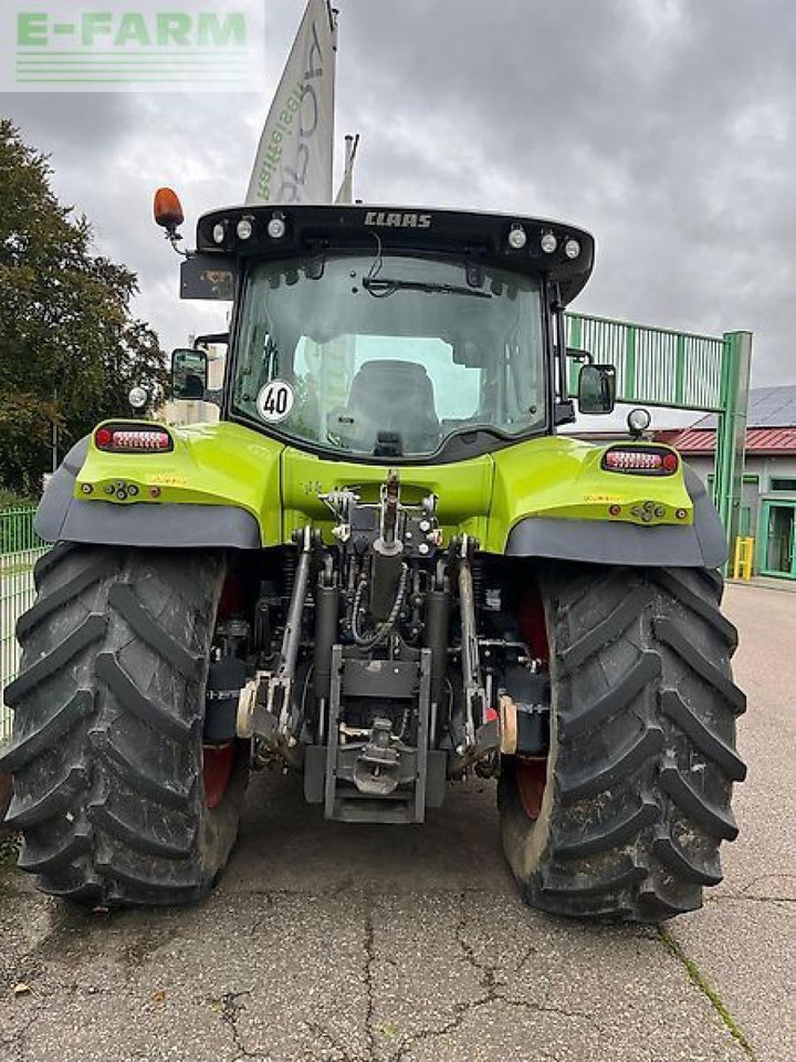 Tracteur agricole CLAAS arion 650