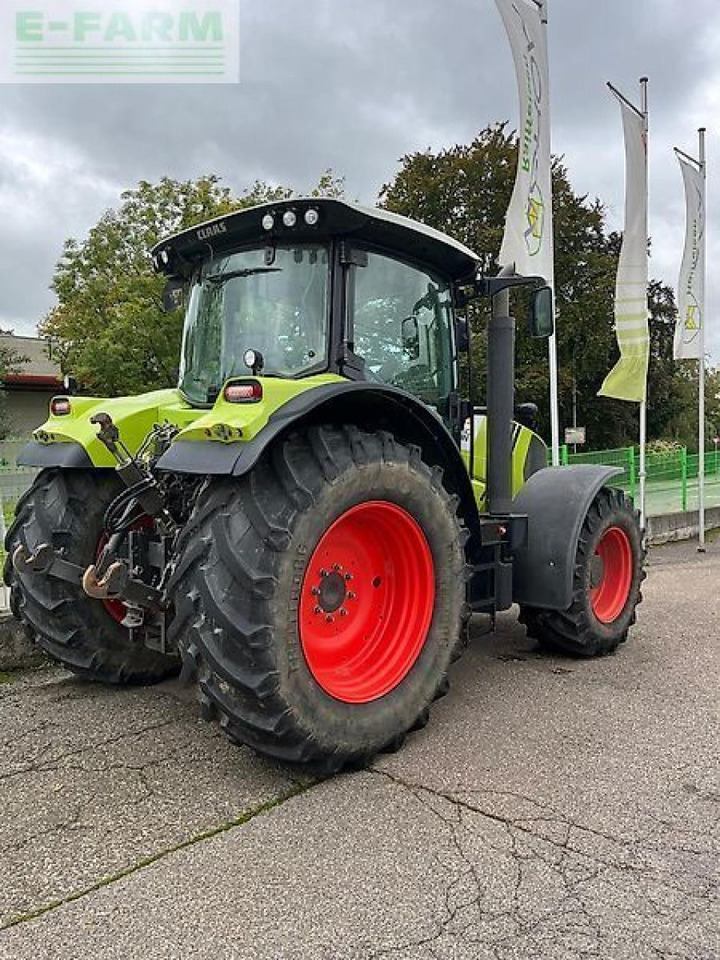 Tracteur agricole CLAAS arion 650