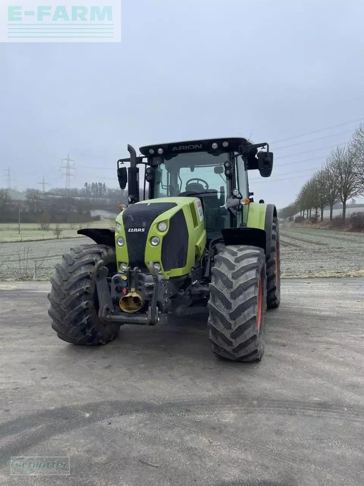 Tracteur agricole CLAAS arion 650