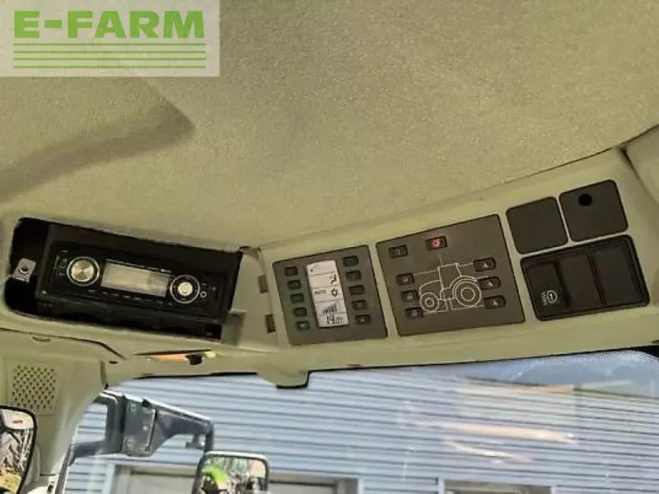 Tracteur agricole CLAAS arion 650