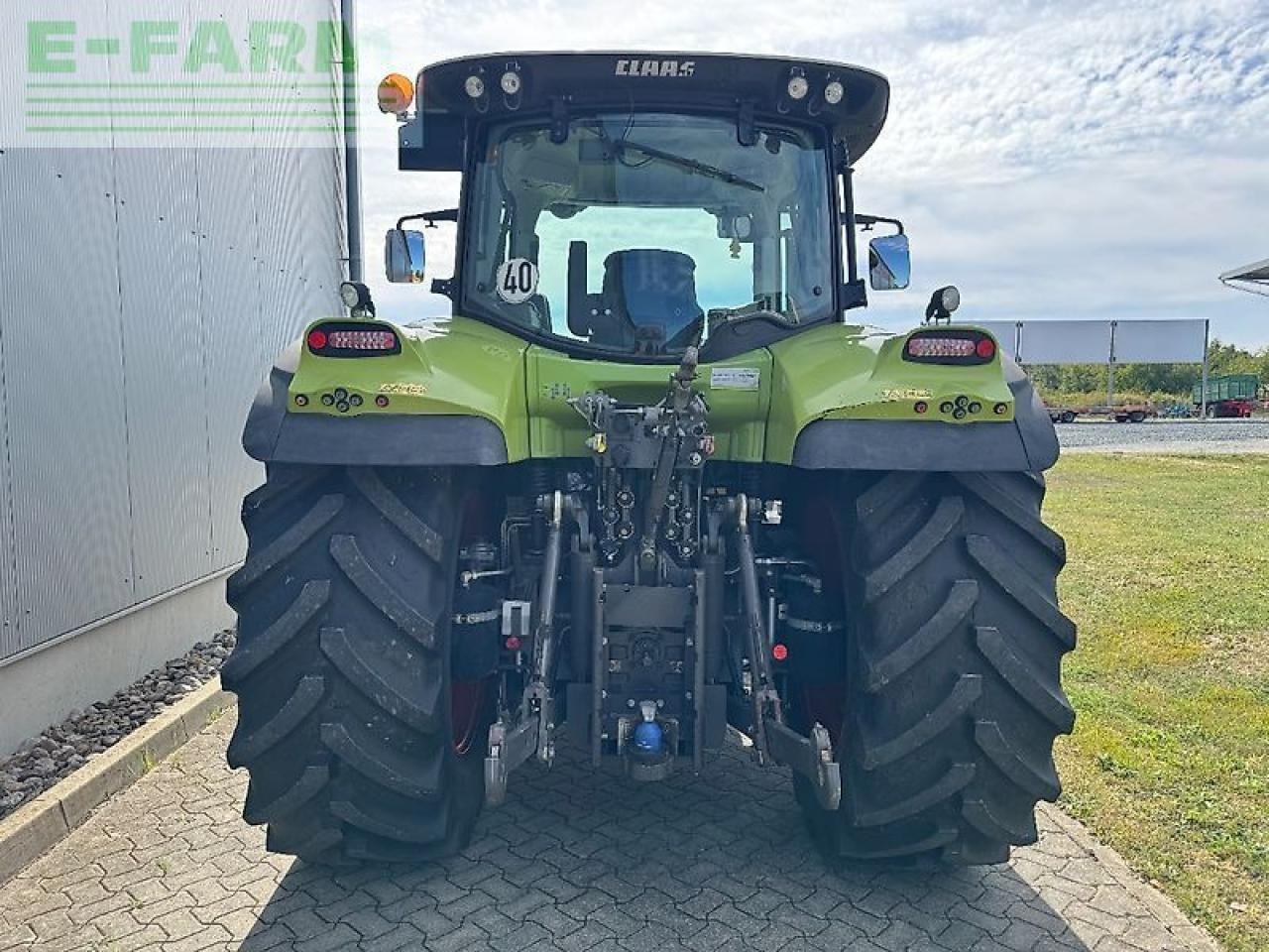 Tracteur agricole CLAAS arion 650