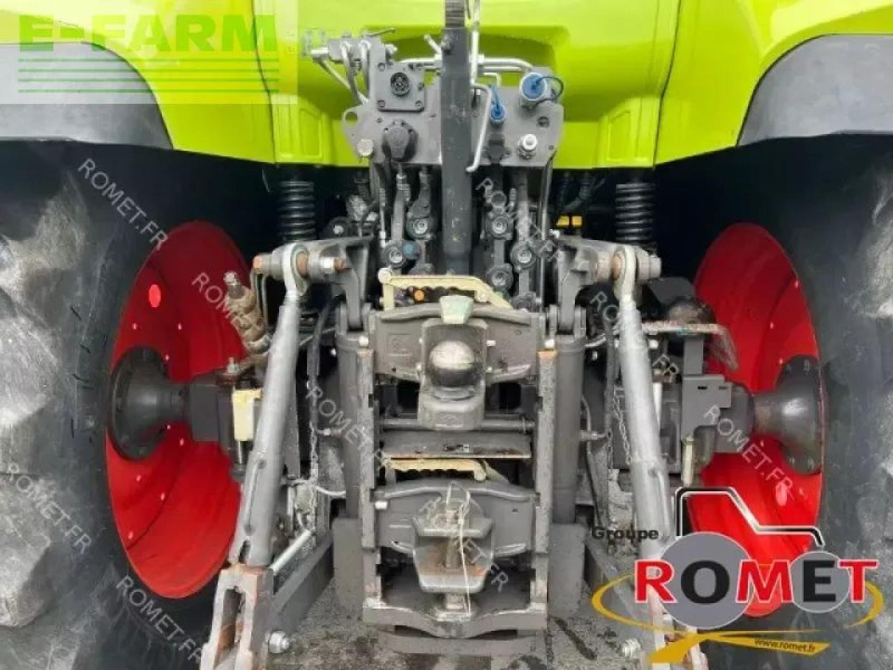 Tracteur agricole CLAAS arion 650