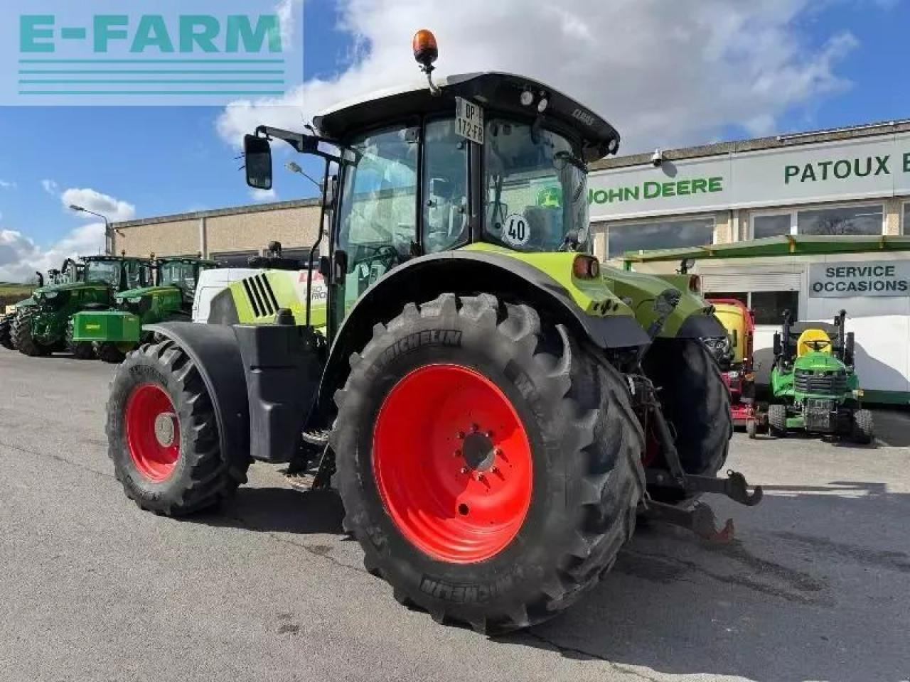 Tracteur agricole CLAAS arion 650