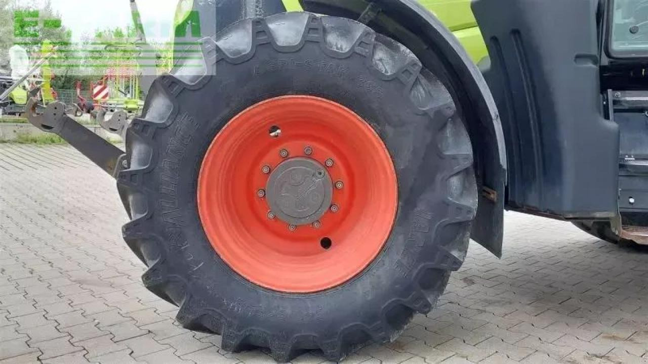 Tracteur agricole CLAAS arion 650
