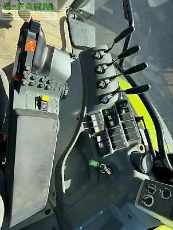 Tracteur agricole CLAAS arion 650