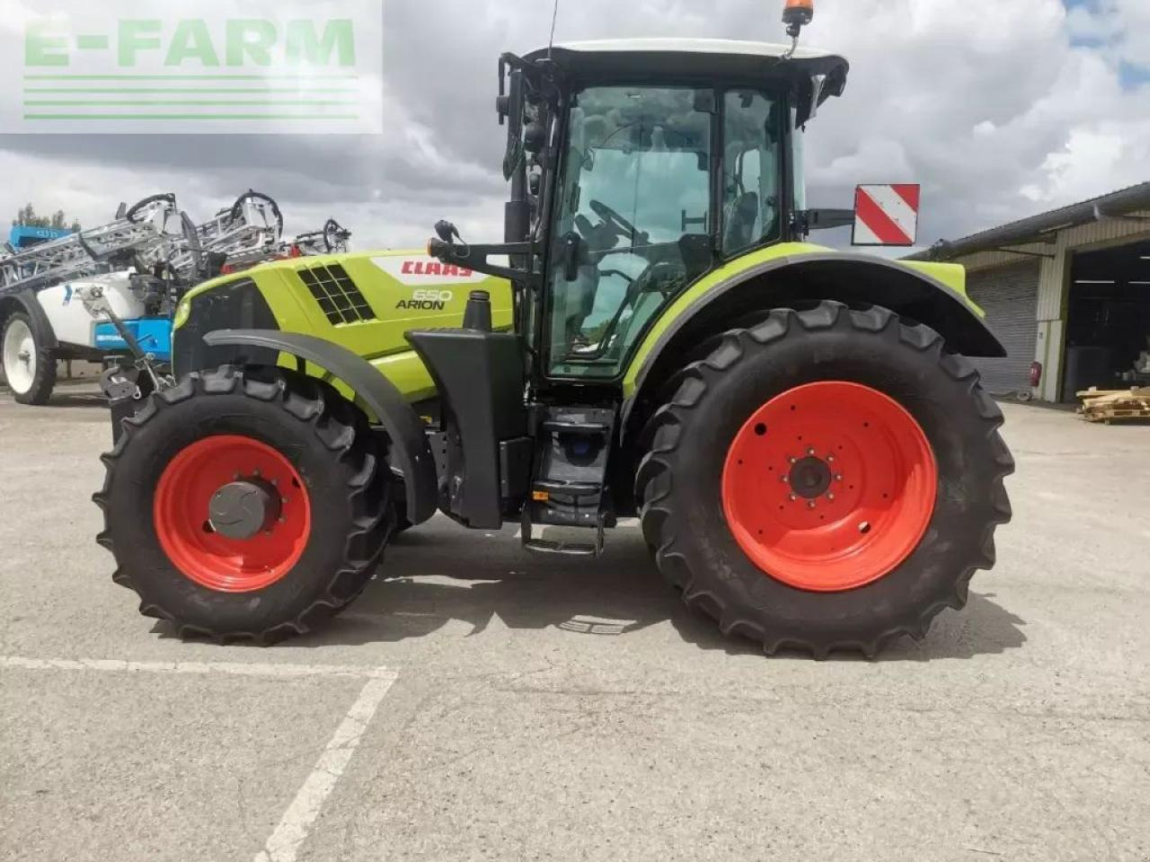 Tracteur agricole CLAAS arion 650