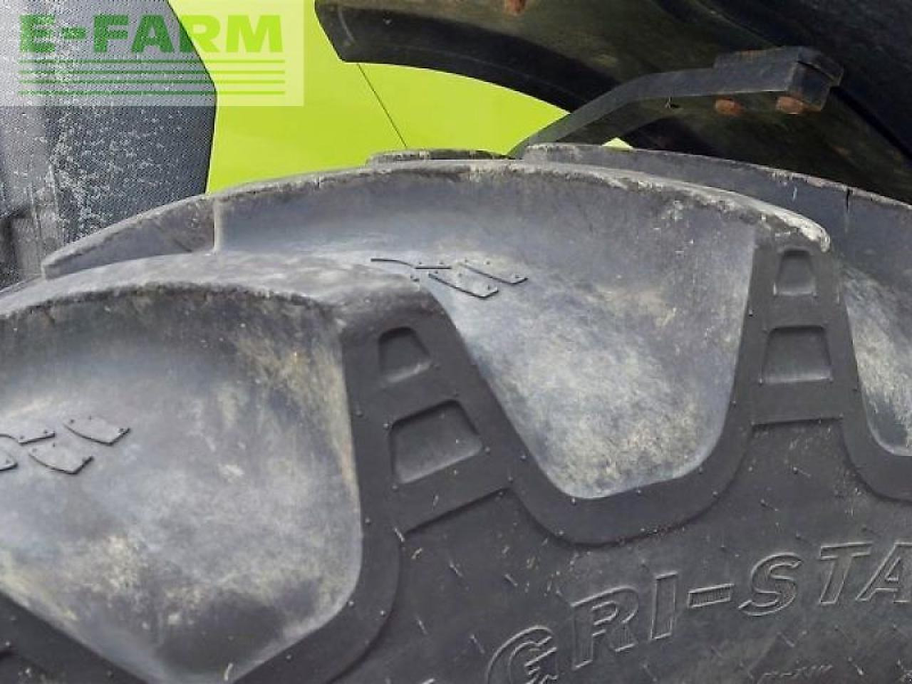 Tracteur agricole CLAAS arion 650