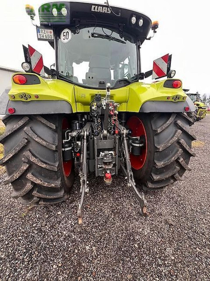 Tracteur agricole CLAAS arion 650
