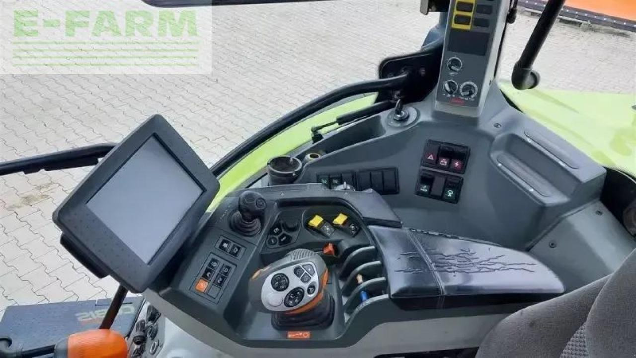 Tracteur agricole CLAAS arion 650