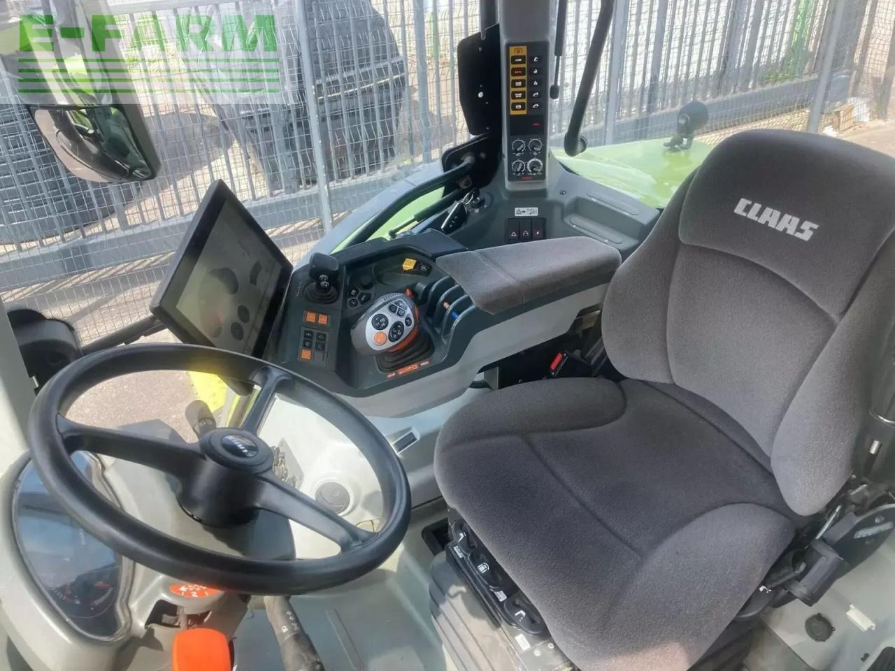 Tracteur agricole CLAAS arion 650 business 18