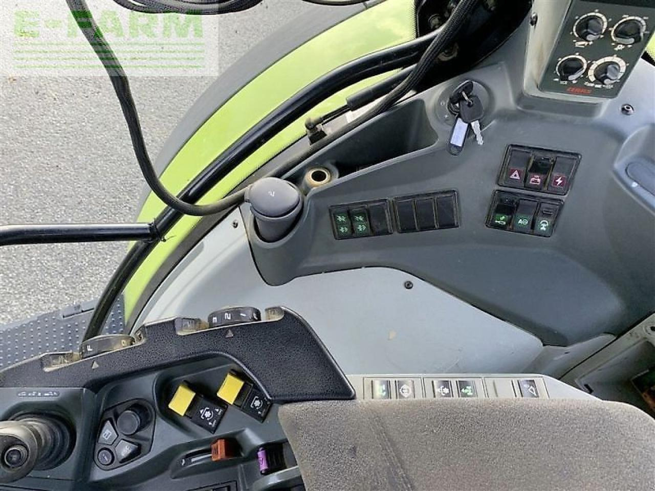 Tracteur agricole CLAAS arion 650 cebis CEBIS