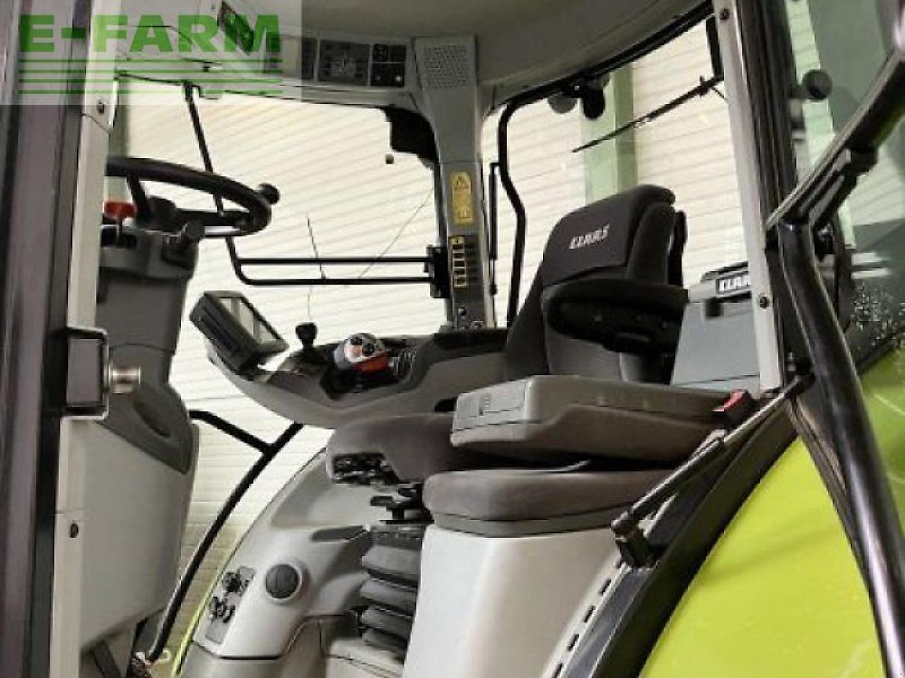 Tracteur agricole CLAAS arion 650 cebis cmatic CMATIC CEBIS