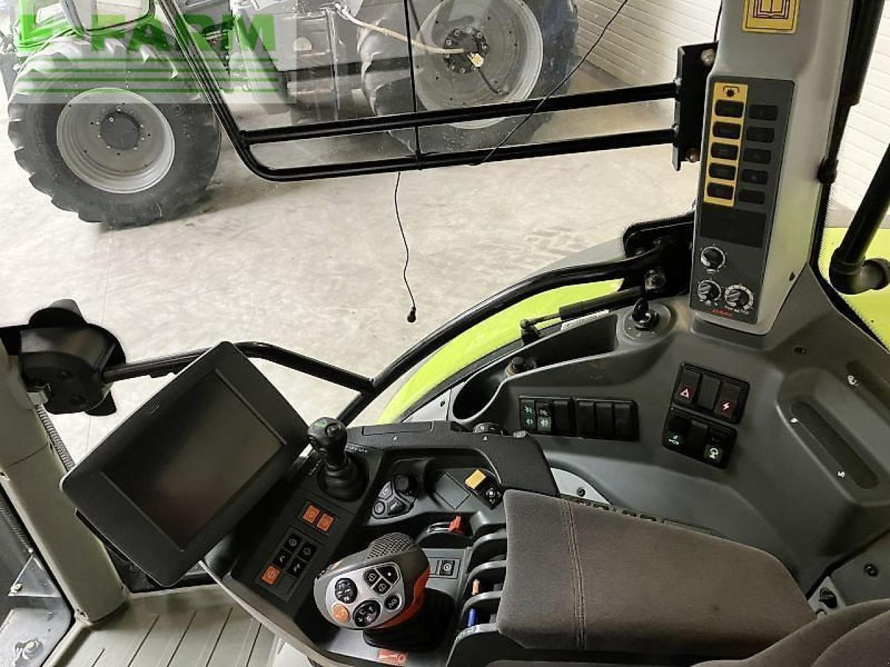 Tracteur agricole CLAAS arion 650 cebis cmatic CMATIC CEBIS