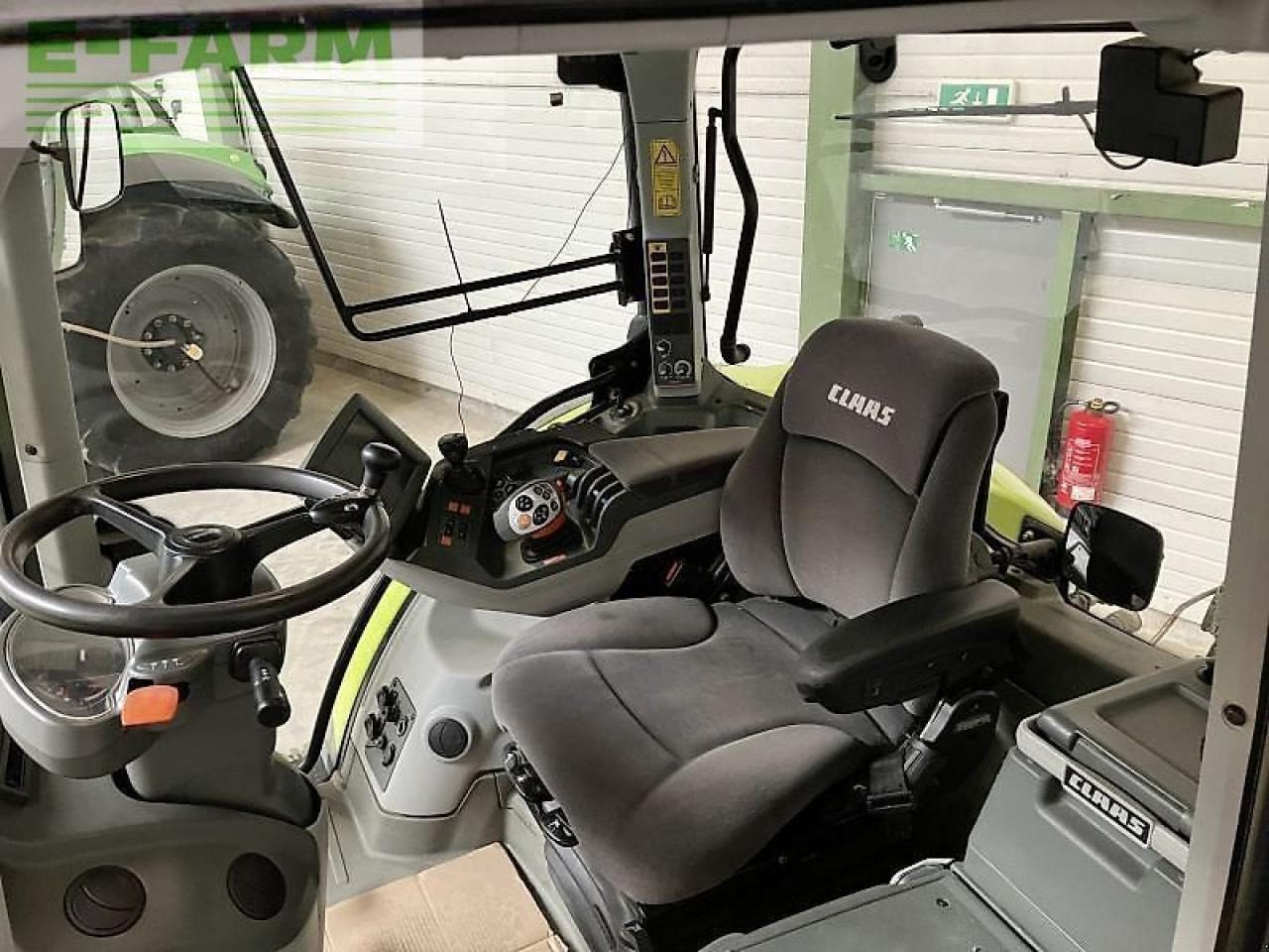 Tracteur agricole CLAAS arion 650 cebis cmatic CMATIC CEBIS