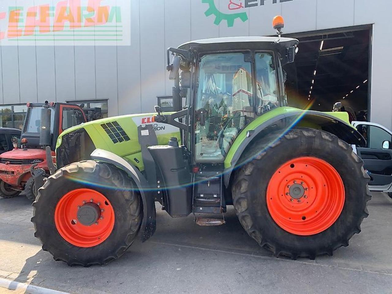Tracteur agricole CLAAS arion 650 cebis hexa CEBIS