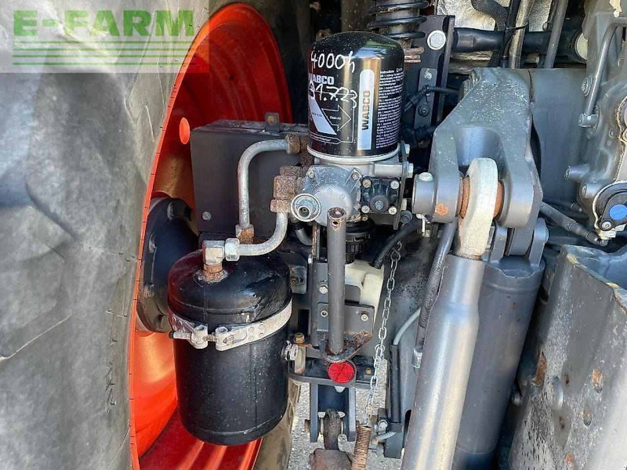 Tracteur agricole CLAAS arion 650 cis+ CIS+