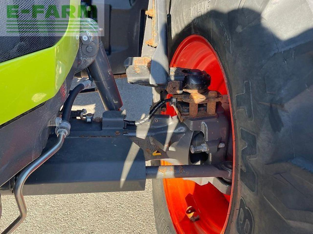 Tracteur agricole CLAAS arion 650 cis+ CIS+