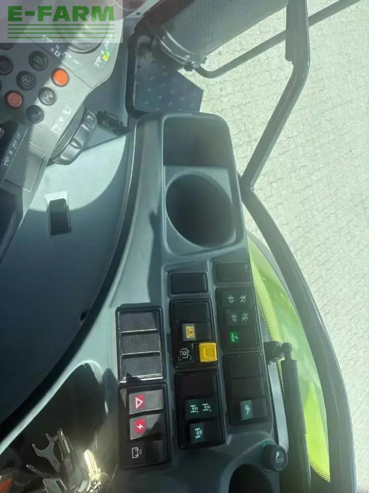 Tracteur agricole CLAAS arion 650 cis+ CIS+