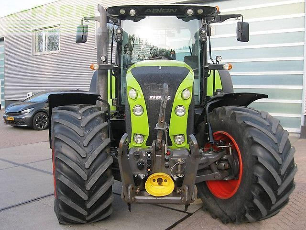 Tracteur agricole CLAAS arion 650 cis CIS