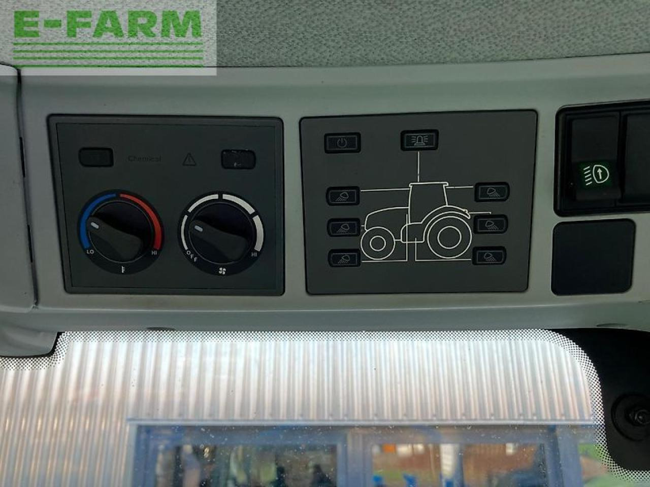 Tracteur agricole CLAAS arion 650 cis + fl140 CIS+