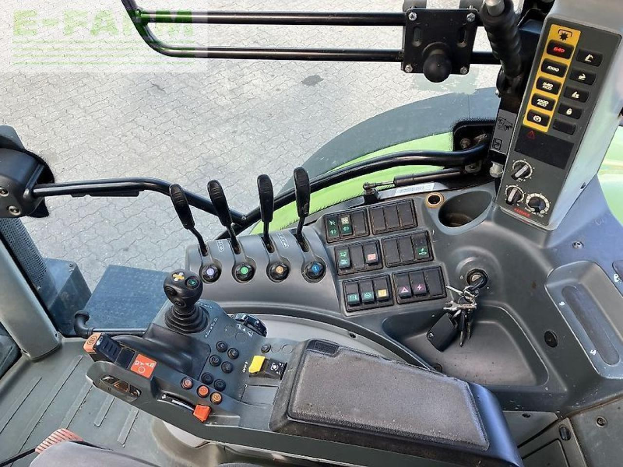 Tracteur agricole CLAAS arion 650 cis hexashift HEXASHIFT CIS