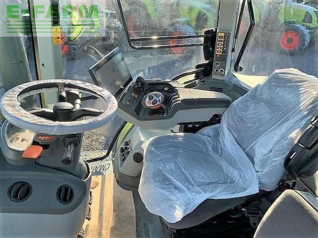 Tracteur agricole CLAAS arion 650 cmatic