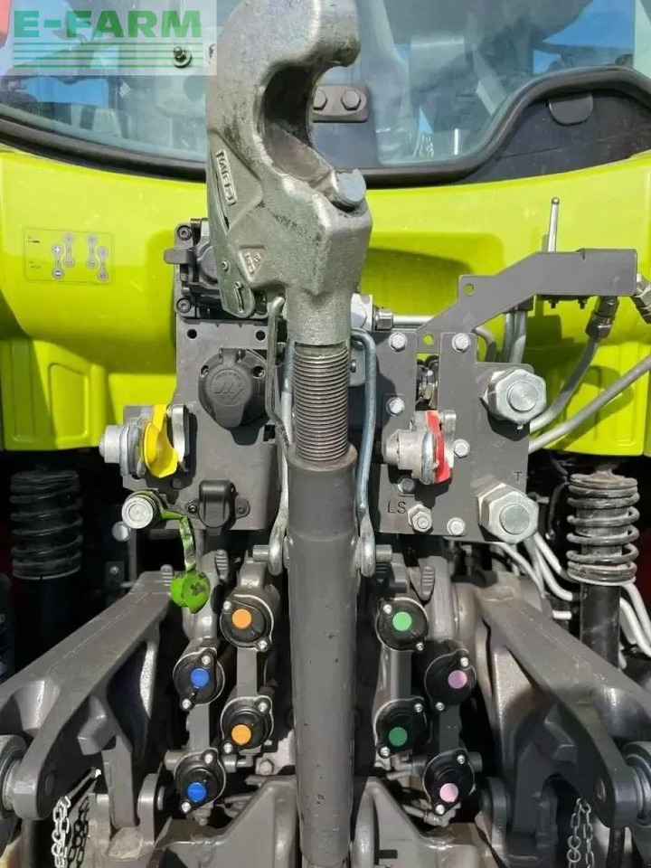 Tracteur agricole CLAAS arion 650 cmatic CMATIC