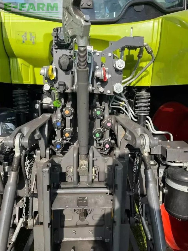 Tracteur agricole CLAAS arion 650 cmatic CMATIC