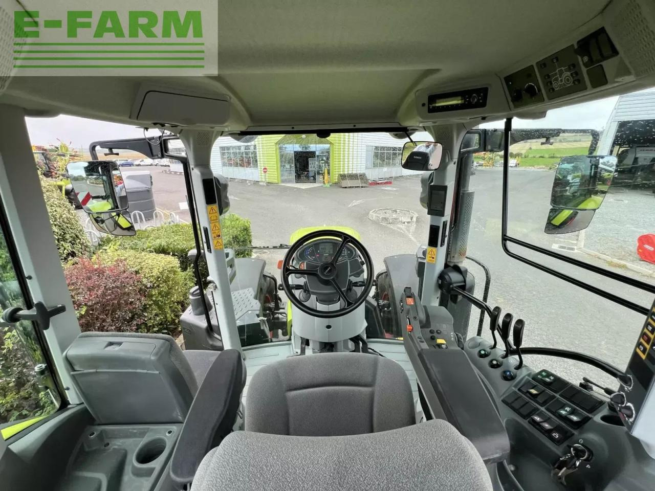Tracteur agricole CLAAS arion 650 concept