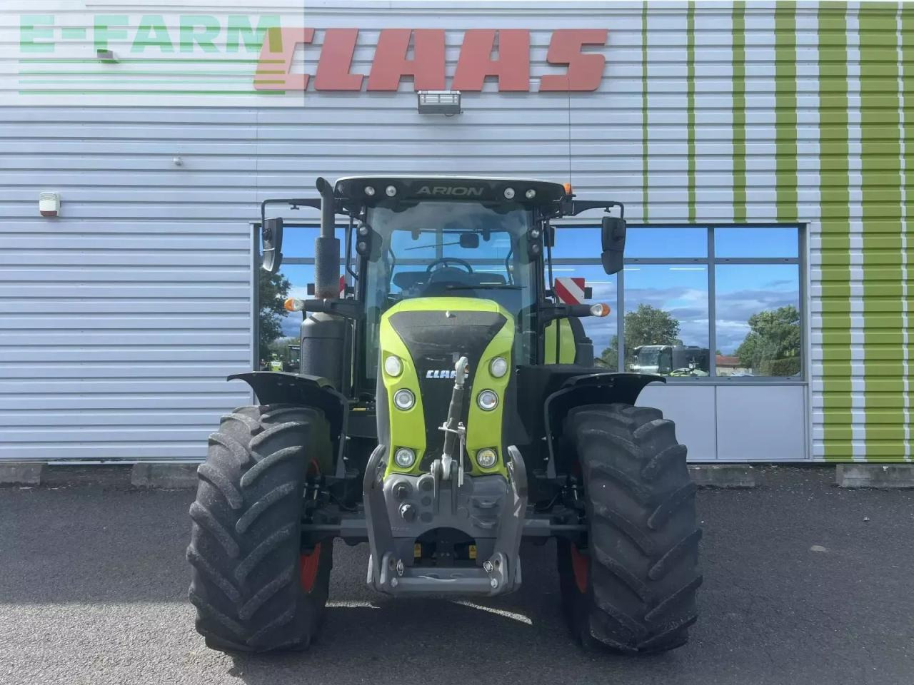 Tracteur agricole CLAAS arion 650 concept