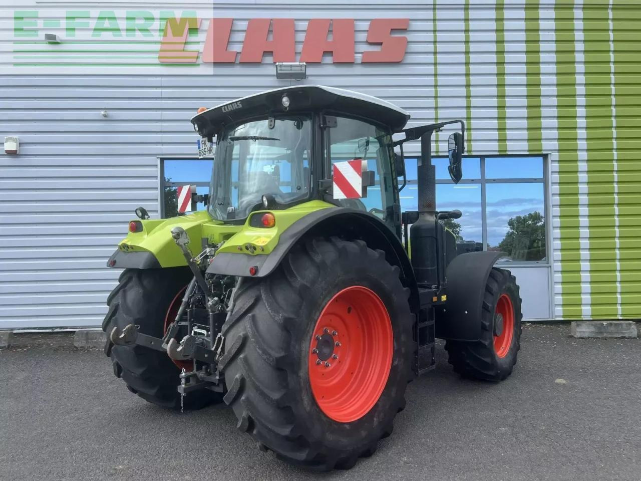 Tracteur agricole CLAAS arion 650 concept