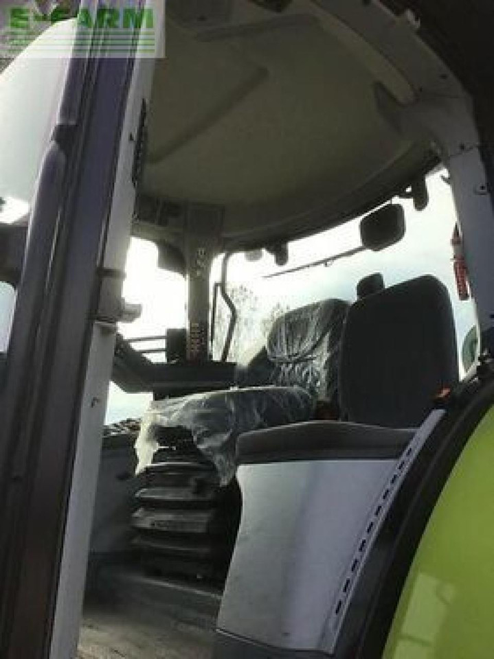 Tracteur agricole CLAAS arion 650 hexa
