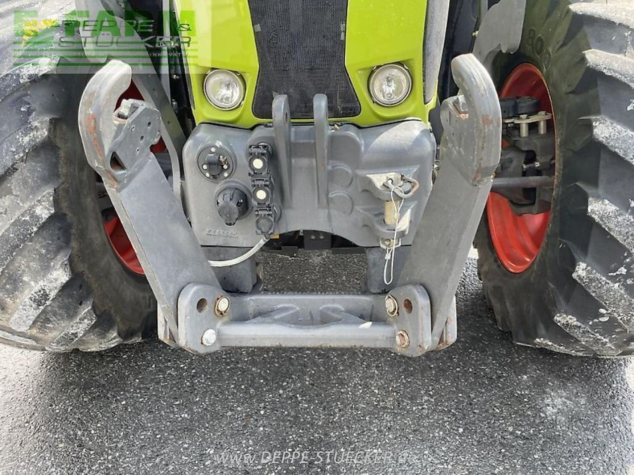 Tracteur agricole CLAAS arion 650 hexashift