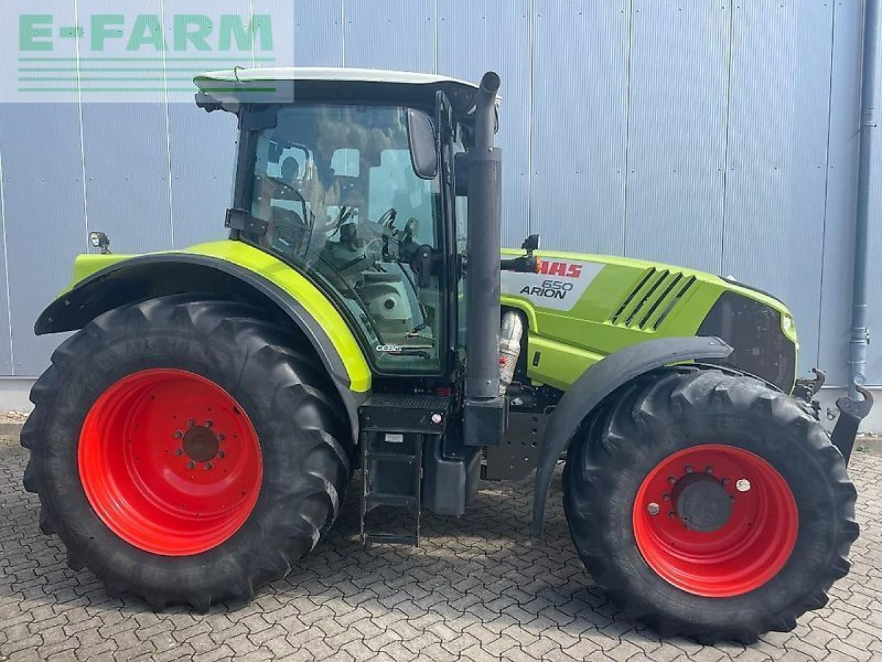 Tracteur agricole CLAAS arion 650 hexashift