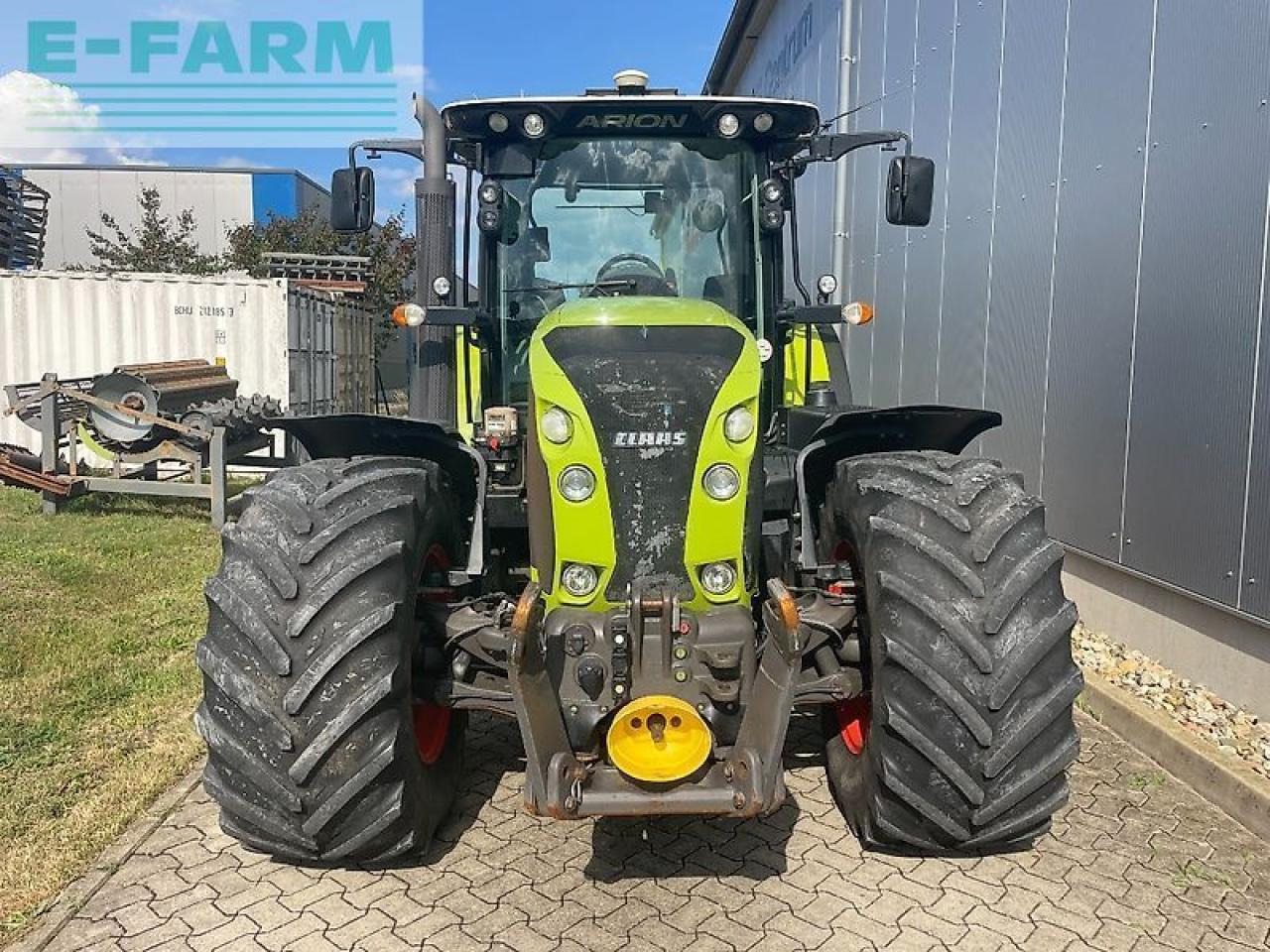 Tracteur agricole CLAAS arion 650 hexashift