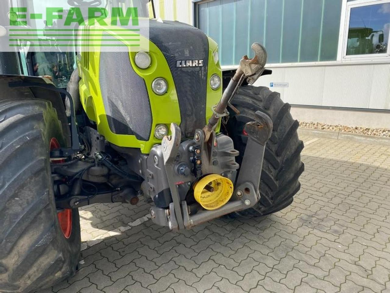 Tracteur agricole CLAAS arion 650 hexashift cis