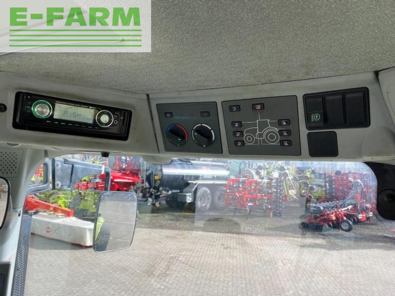 Tracteur agricole CLAAS arion 650 hexashift cis