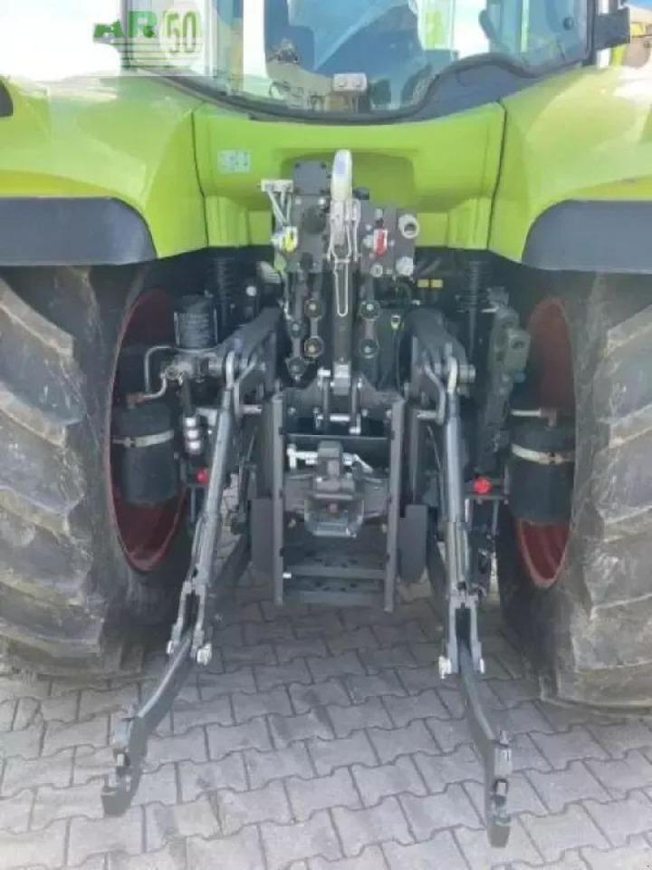 Tracteur agricole CLAAS arion 650 st4 hexa