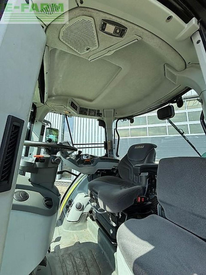 Tracteur agricole CLAAS arion 650 t3b