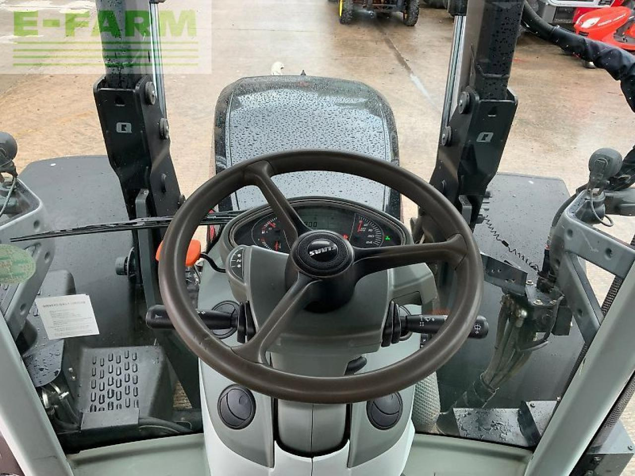 Tracteur agricole CLAAS arion 650 tractor (st24962)