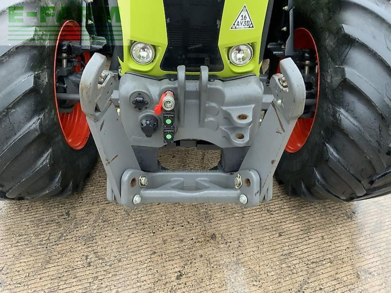 Tracteur agricole CLAAS arion 650 tractor (st25369)