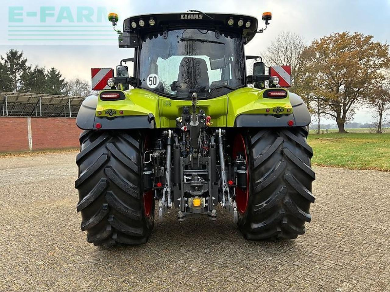 Tracteur agricole CLAAS arion 660