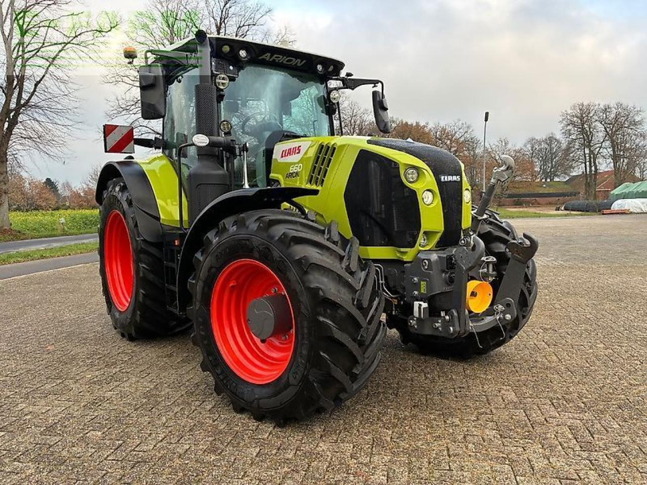 Tracteur agricole CLAAS arion 660