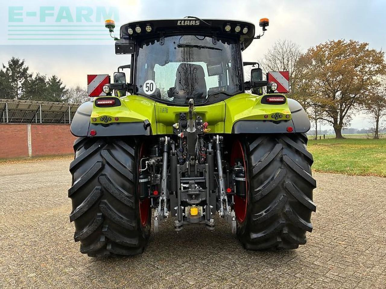 Tracteur agricole CLAAS arion 660