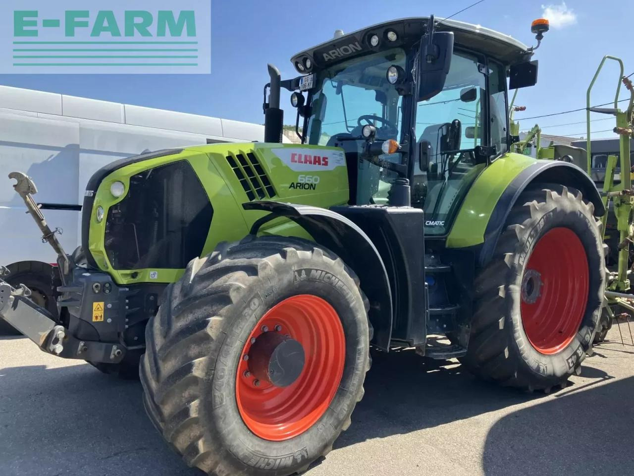 Tracteur agricole CLAAS arion 660 cis +