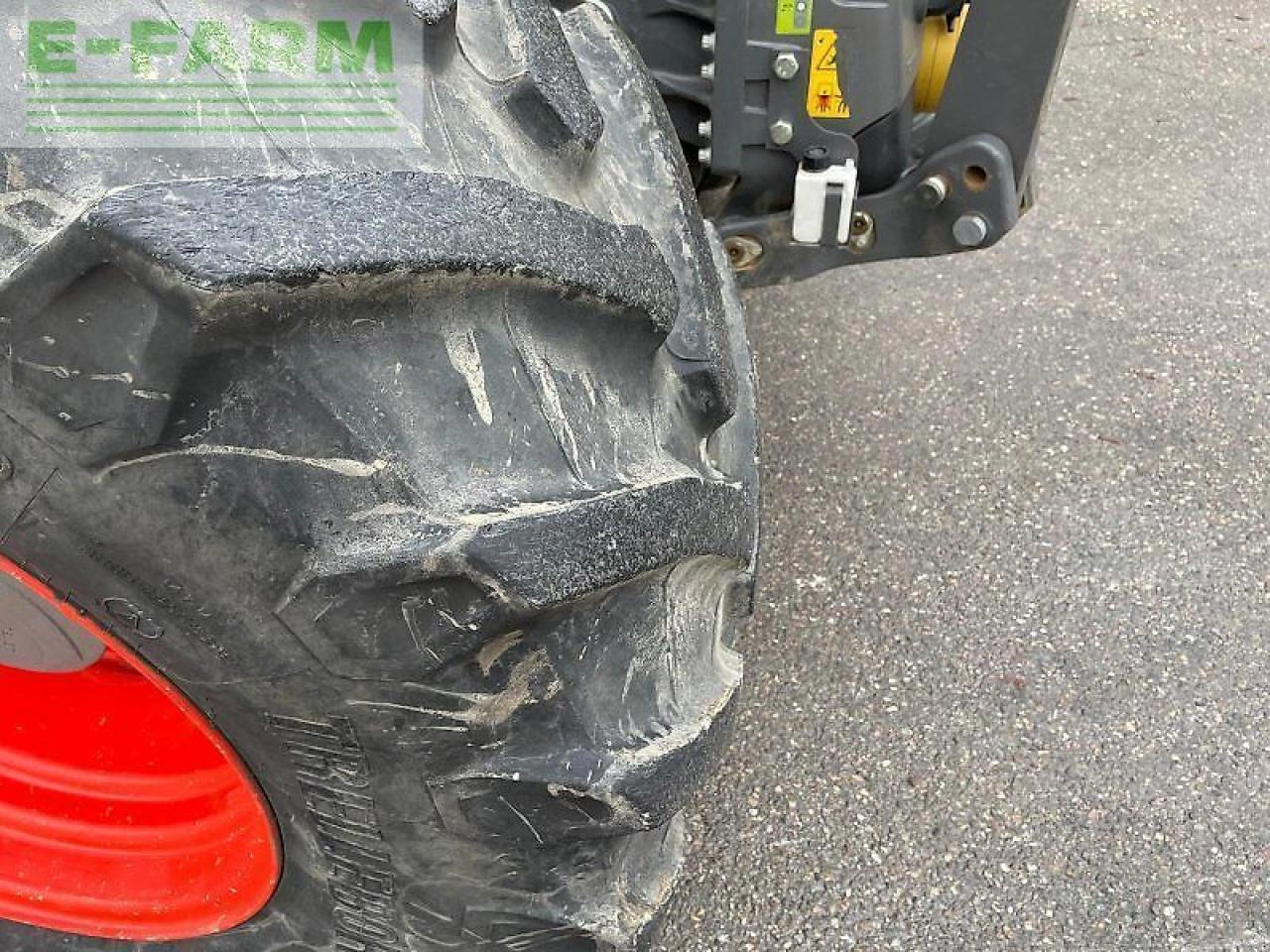 Tracteur agricole CLAAS arion 660 cis +