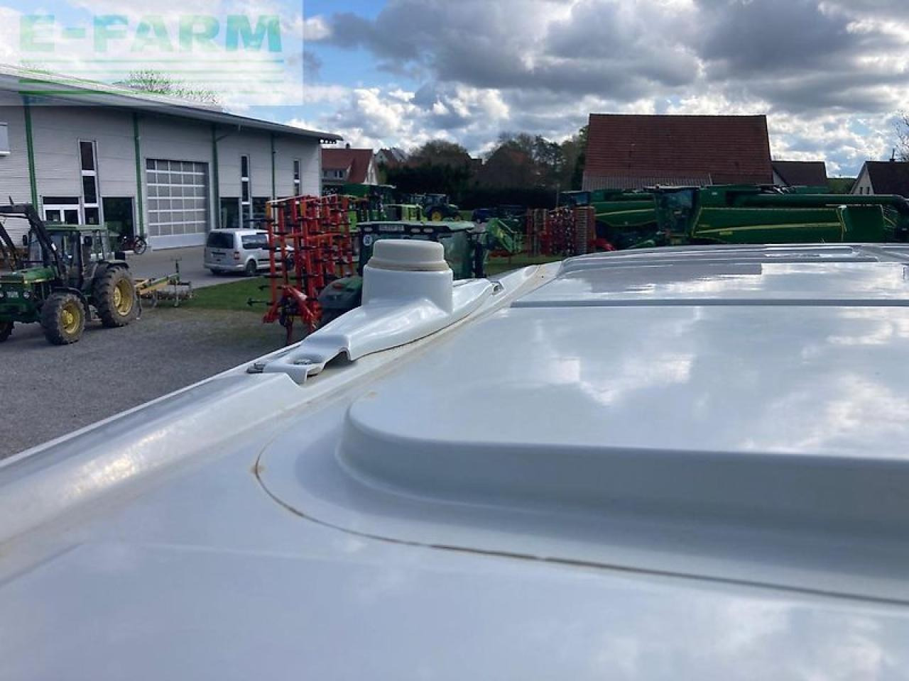 Tracteur agricole CLAAS arion 660 cmatic