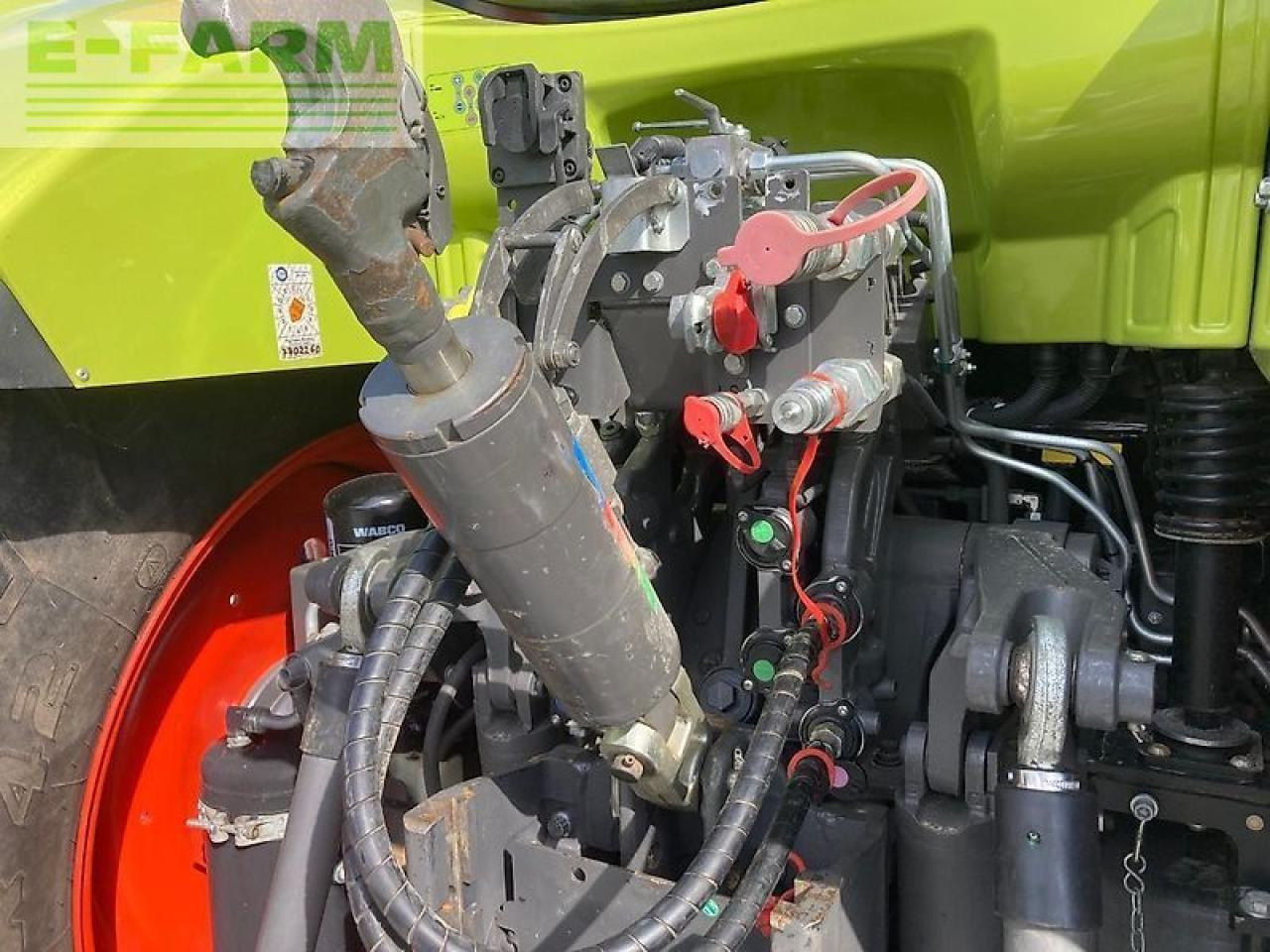 Tracteur agricole CLAAS arion 660 cmatic